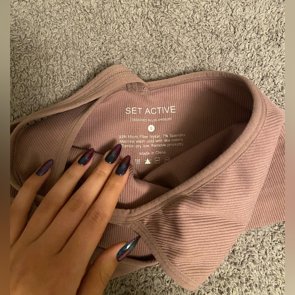 SET ACTIVE Sculptflex Ribbed V Bra in Mauve - Picture 6 of 6